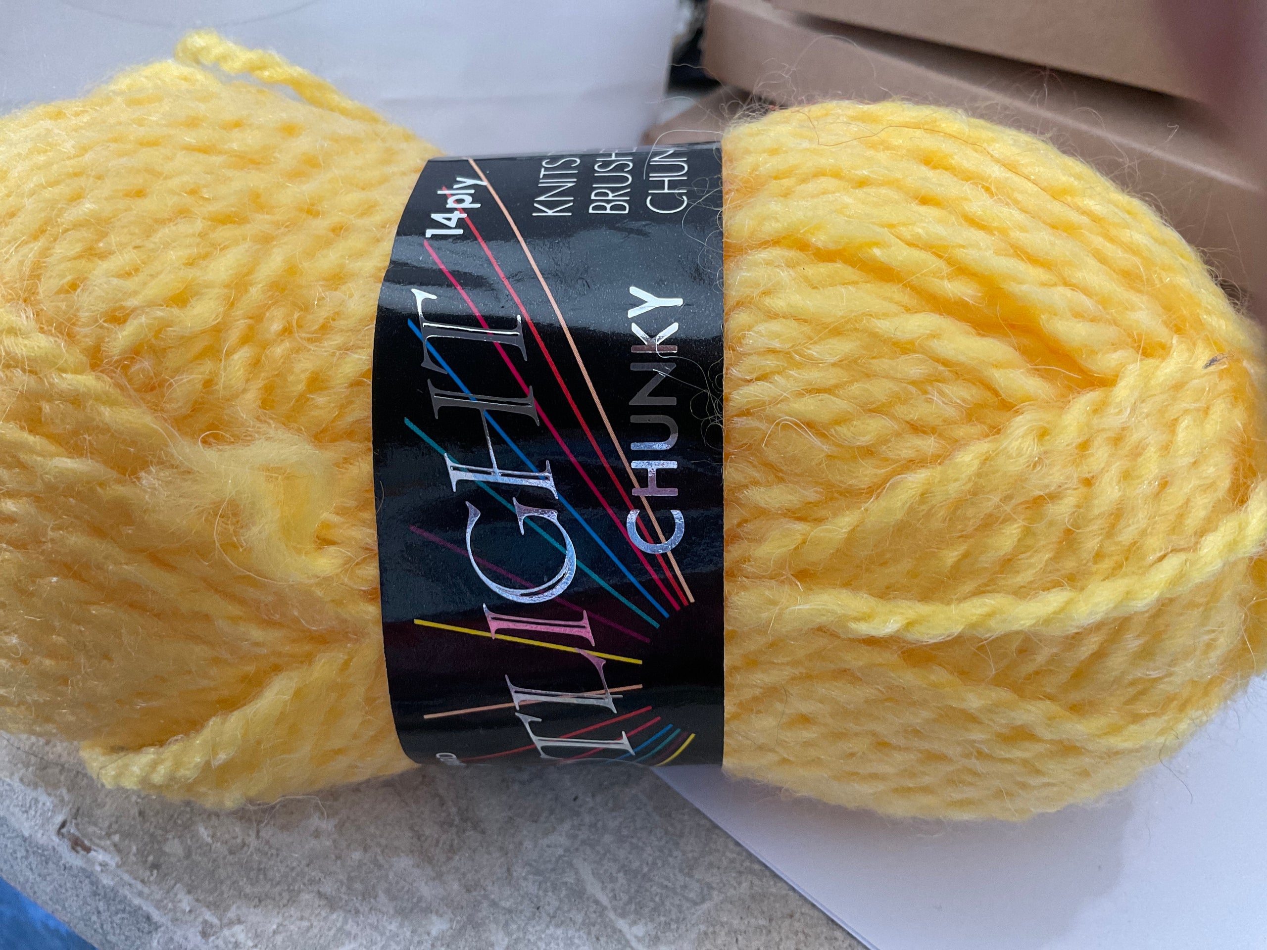 Spotlight 14 Ply Brushed Chunky 50g Hayfield